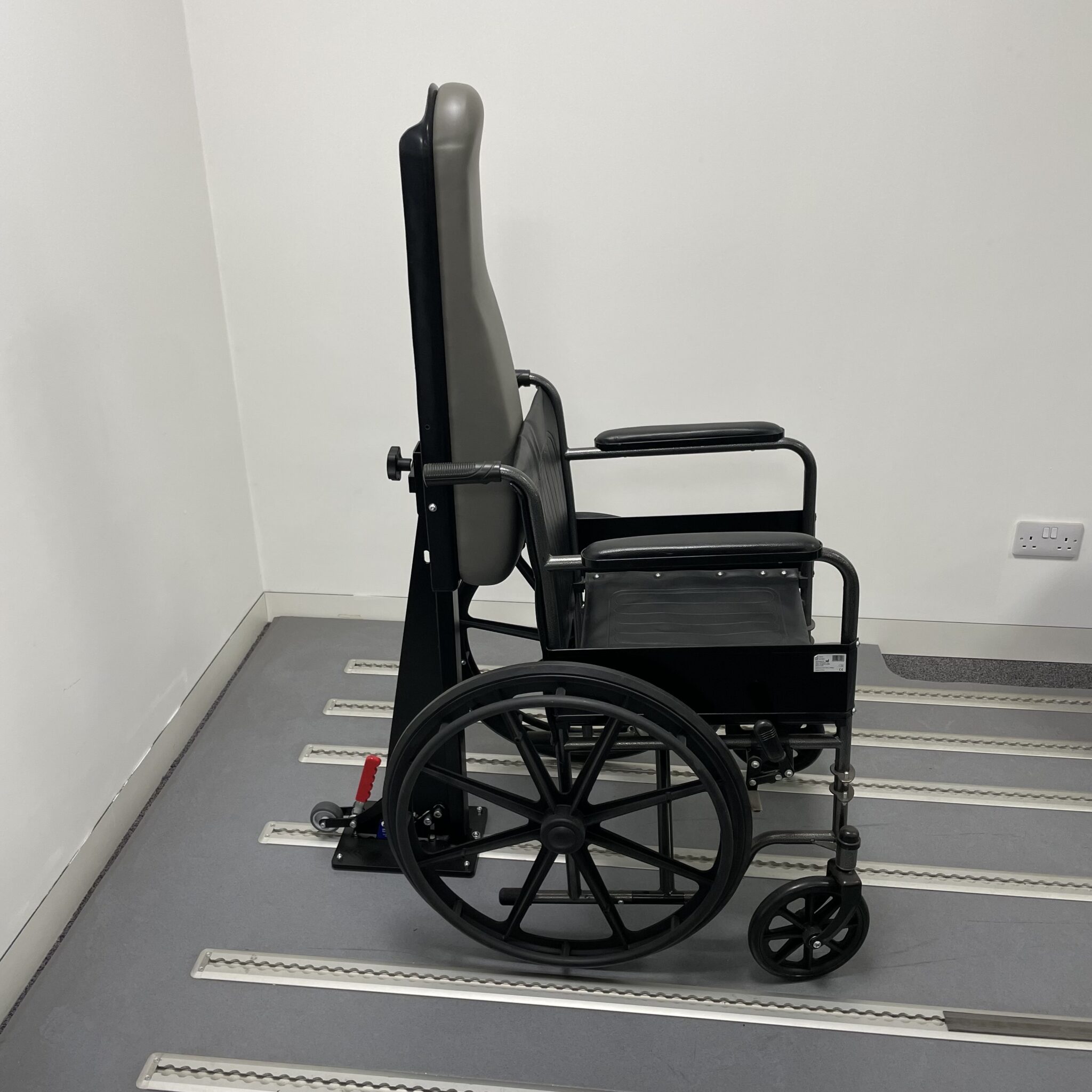 Straight Back with Single Millennium Fitting - Image 5